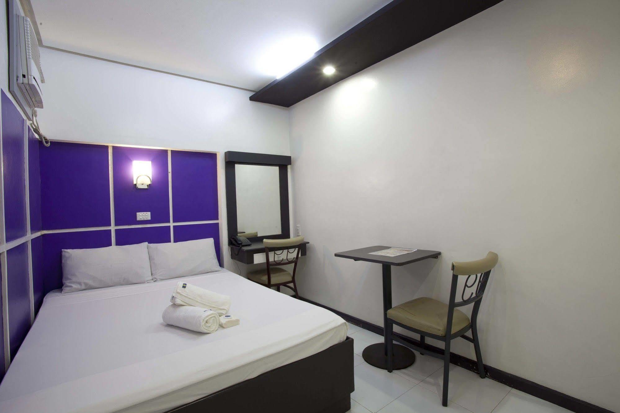 Hotel 99 Cubao Cidade Quezon Exterior foto
